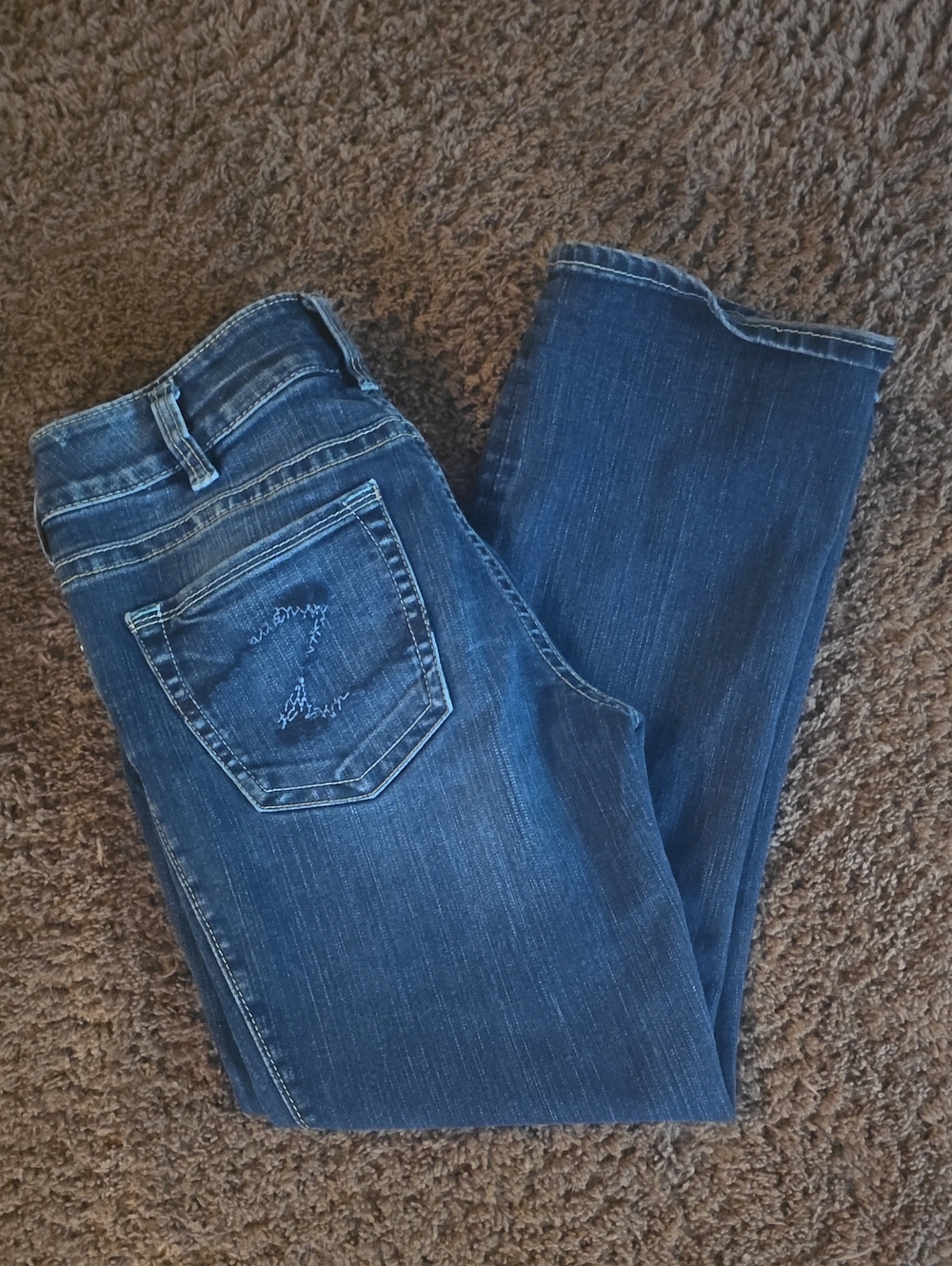 Silver Jeans Dark Blue Bootcut Women's Jeans with Embroidered Pocket